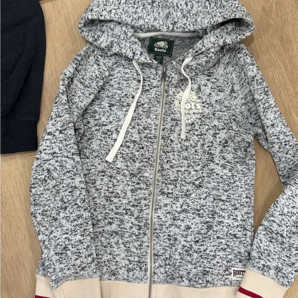 Roots Logo Sweatshirts - Roots Athletic Goods - Picture 4 of 6